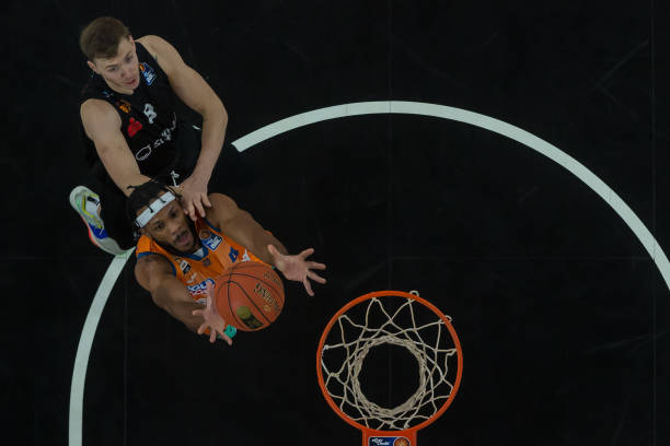 无可挑剔的 无可挑剔的