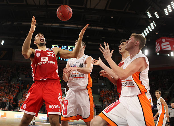 引欧洲众多 引欧洲众多